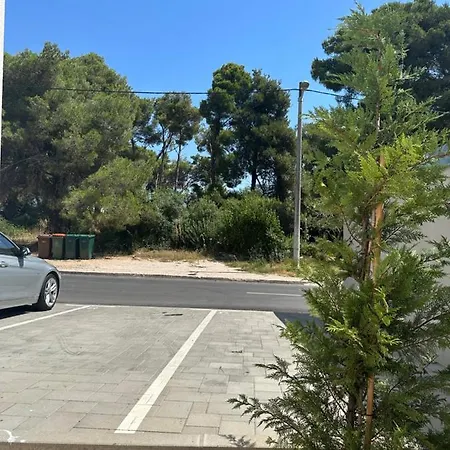 Marais Apartman *
