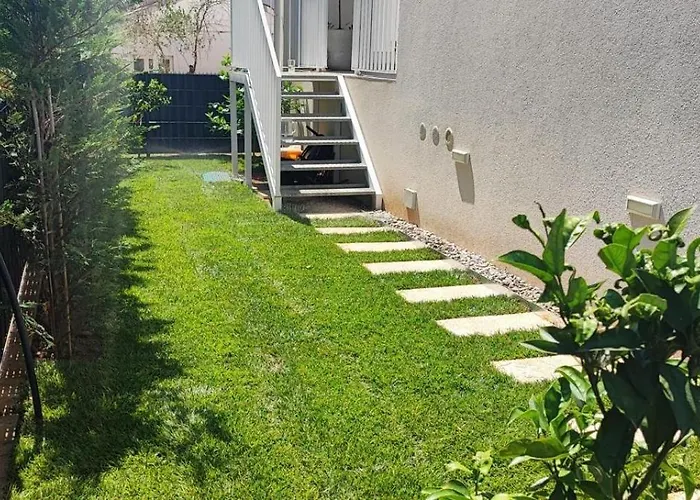 Marais *